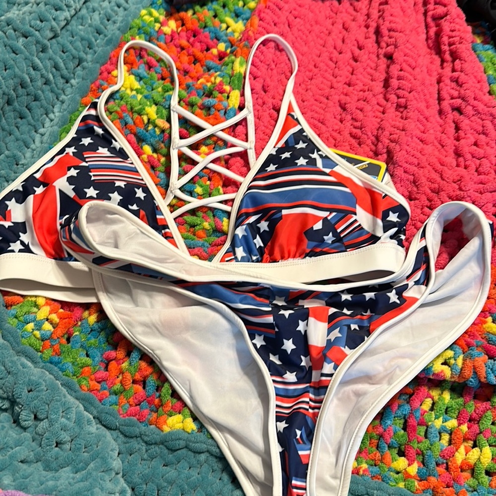 New with tags Fabletics two piece